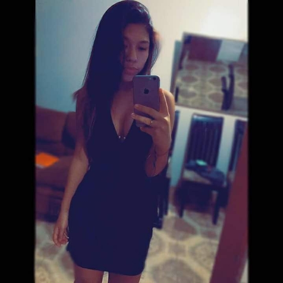 Meet your Posher, Fiorela - Picture 1 of 1